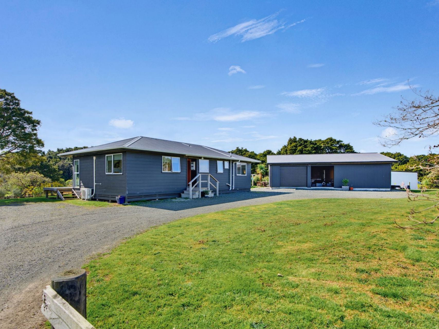 5 bedroom home for sale with Megan Hetges at 752 Settlement Road, Hakaru — Arizto Real Estate
